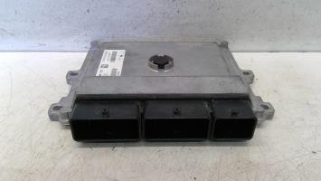 Calculateur moteur dacia - calculateur,