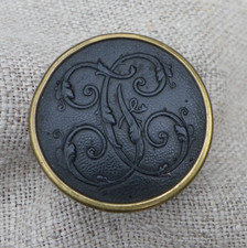 ANCIEN BOUTON DE LIVRÉE - BOUTON DE MODE  CHIFFRÉ - FABRICATION BELLE JARDINIÈRE