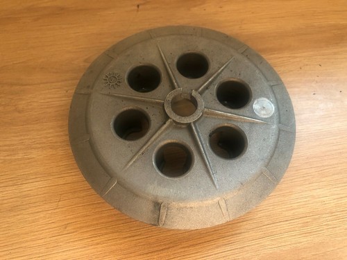 Plateau embrayage moteur - un,