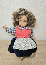 Poupée de caractère