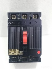 Disjoncteur GE THED136030 type