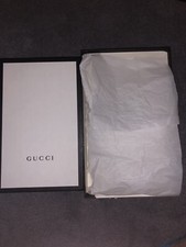 Boîte en papier cadeau Gucci