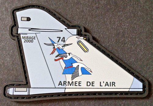 Groupe chasse 2 cigognes - 1/2,