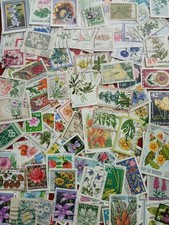 Lot de 300 timbres thematique