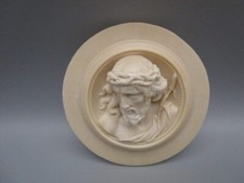 Christ ancien sculpté en