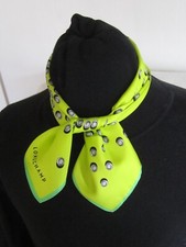 petit foulard Longchamp gavroche soie anis