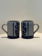 Lot 2 petits pichets pots à