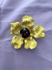 broche Fleure Or Ruby Rouge