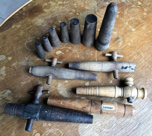 Lot robinets bouchons fûts - et,
