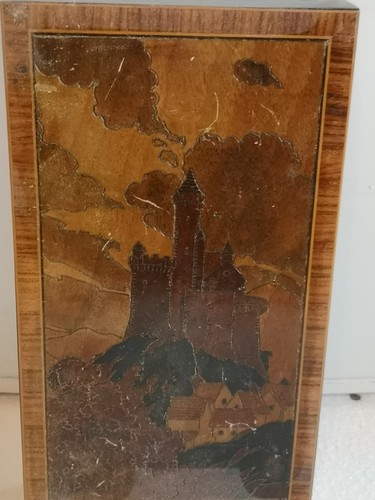 Boîte marqueterie - marqueterie(château),