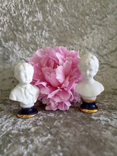 Bustes d'enfants miniatures en