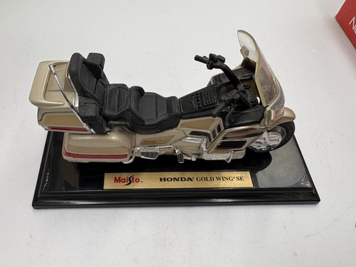 Maquette moto honda gold - honda,