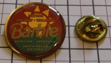 BARBIE DOLL AMICA DELLA NATURA MATTEL vintage pin badge