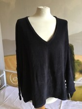 Sweat MARGAUX LONNBERG noir taille L en bon état.