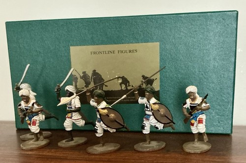 Frontline figures dervishes - figures,