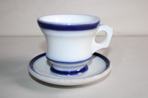 Ancienne tasse brulot et - ancienne,
