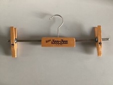 ANCIEN CINTRE BOIS PINCE À