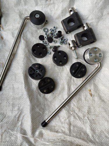 Fixation pare brise - , moto