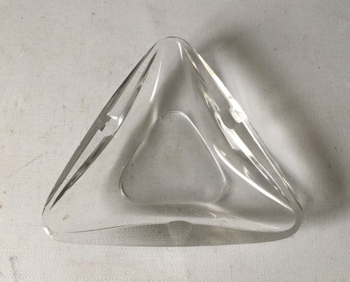 Cendrier triangulaire verre - en,