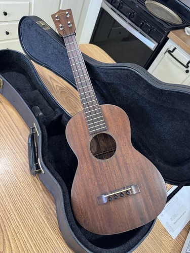 Vintage martin tenor ukulele - vintage,