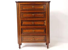 Petit meuble de maîtrise