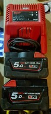 2 Batterie Milwaukee M28 5.0 Ah Et Chargeur M28c D'origines En Bon État 