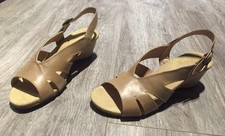 DESTOCKAGE NEUF NU PIEDS DE