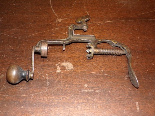 Ancien sertisseur pour - , charger