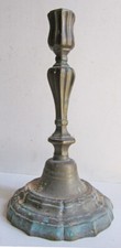 BOUGEOIR EN BRONZE. Ancien