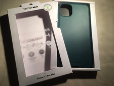 Coque iPhone 11 Pro Max   Tech 21 Vert Pin Studio Color LOST IN THE WOODS