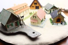 A   VENDRE   UNE   MAQUETTE