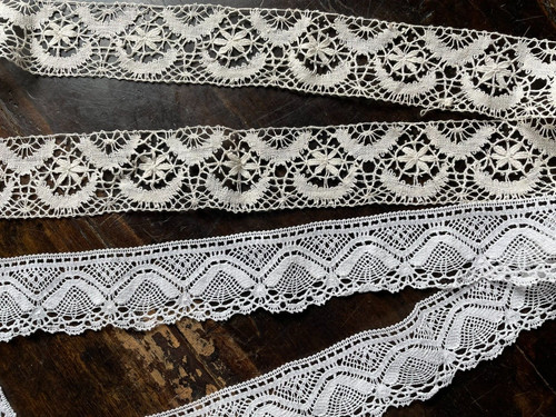 Dentelle ancienne aux - ancienne,