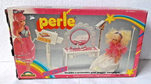 Meubles accessoires poupee - meubles,