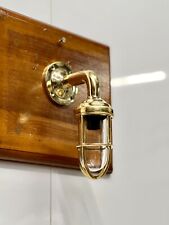 Ancienne lampe murale