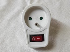Prise avec interrupteur