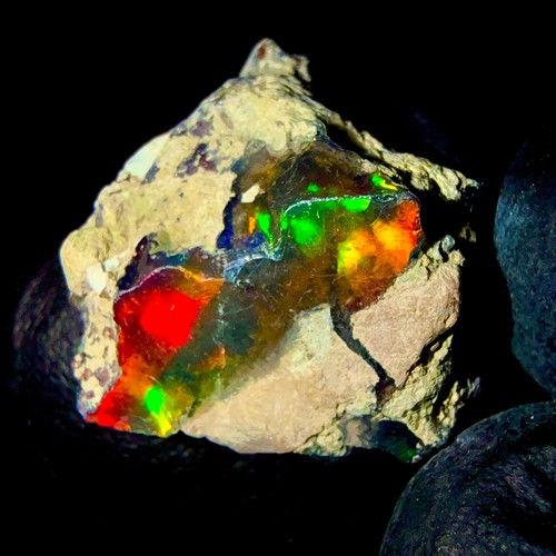 Opale noire naturelle brute - opale,