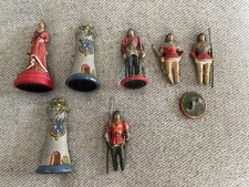 Lot de 7 figurines peintes en plomb  Jeu d'Echec  Moyen Age, tours, reine 1/32