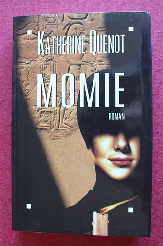 Momie katherine quenot - ,
