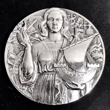 Important MEDAILLE Bronze