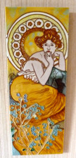 SUPERBE CERAMIQUE"JEUNE FEMME et FLEURS"dans le goût de MUCHA
