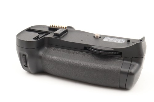 Mint nikon mb d10 - [,