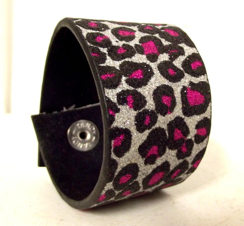 Pink silver leopard reclaimed - silver,