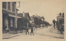 77 - CPA Esbly (Seine-et-Marne) Avenue Foch / TBE