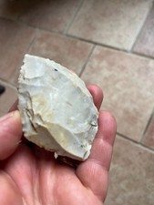 Exceptionnelle pointe moustérienne pas biface pas hache polie