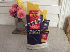 publicité en carton presentoir en relief cigarettes GAULOISES