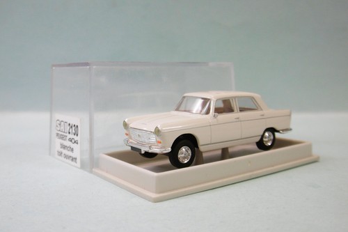 Brekina sai peugeot 404 - /,