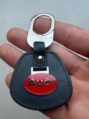 Porte cle audi quattro - cle,