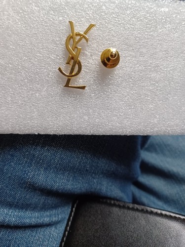 Broche pin ysl monogramme - broche, pin's