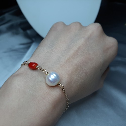 Bracelet très raffiné - très,
