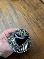 ANCIEN GROS BRACELET  ARGENT AVEC PIERRE NOIR EN COEUR